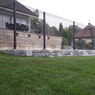 clôture piscine normée platine muret bimuro Acti Sud Paysage paysagiste Dijon