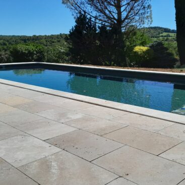 dallage travertin pierre naturelle margelles plage piscine pose collée Acti Sud Paysage paysagiste Dijon