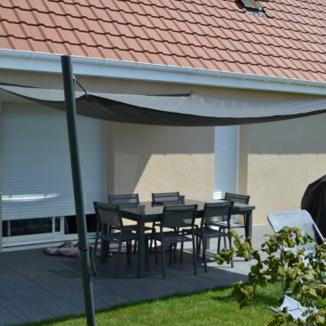 voile d'ombrage sur mesure terrasse dallage Acti Sud Paysage paysagiste Dijon